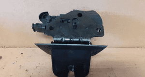 Zamek klapy tył audi A3 8P nr 8P4827520 2