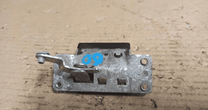 Zamek klapy tył opel meriva a nr 90563999 2