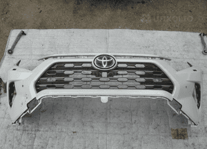 Toyota RAV4 rav 4 v 5 zderzak przedni 1