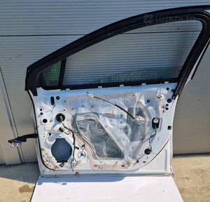Opel astra k 5 drzwi prawy przód przednie Y40R 5