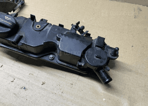 Pokrywa zaworów dekiel silnika Ford Transit Connect 1.5 TDCI XWMB M06042A190 M06042A153 3