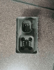 przekaźnik świec aveo t 300 corsa d 0522122601 2