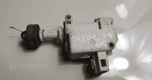 Aui A6 C6 siłownik klapki paliwa schowka 3B0959782 2
