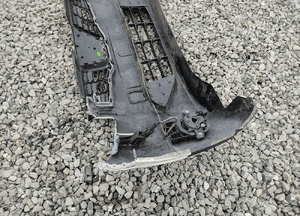 Zderzak przód przedni grill kompletny spryskiwacze qashqai i J10 2010-2013 13
