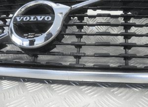 Grill gril atrapa volvo XC60 ii r-design 2017- 13
