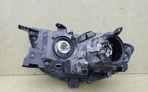 Lampa prawa prawy xenon mitsubishi L200 09-14 2