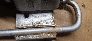 Zawias zawiasy drzwi lewy przód para Audi A3 8P 8E0831411B 3