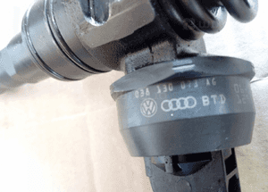 VW Golf Audi Skoda 1.9 tdi wtryskiwacz 038130073 AG 105K 1
