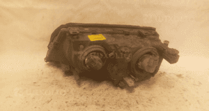 .  PRZOD PRZEDNIA LAMPA PRAWA BMW E46 SEDAN 4