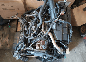 SILNIK kompletny 10FDAX 1,4 hdi peugeot citroen 1