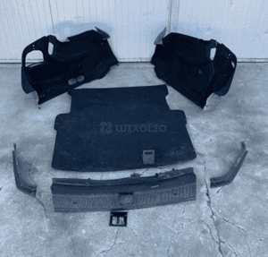 MERCEDES E 207 boczek tapicerka bagażnika plastik 2