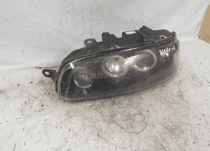 Przod przednia lampa lewa fiat punto 2 3