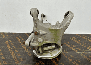 BMW 5 E60 E61 Zwrotnica piasta tył Lewy - 16275 1