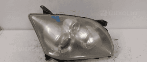Przod przednia lampa prawa toyota avensis T25 2