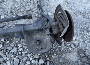 BELKA OS TYLNA ZAWIESZENIA RENAULT TRAFIC III 3 4