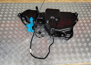 AUDI A3 5Q0131877P ZBIORNIK PŁYNU ADBLUE 1