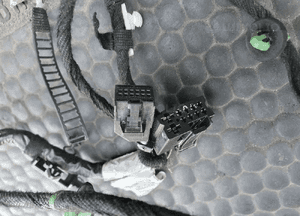 Instalacja 8E1971029AF Wiazka Drzwi Kostki Wtyczki Przednia Przod Prawa Europa AUDI A4 B7 4