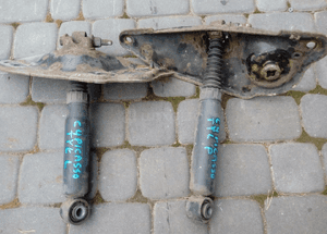 Citroen C4 Picasso amortyzator tyl tylny 08