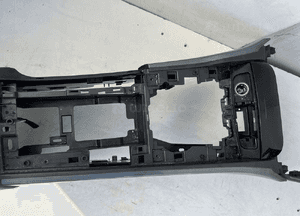 Tunel środkowy podłokietnik uk 9686452980 peugeot 508 1 i 10-14 10