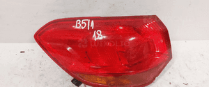 Lampa tyl tylna lewa opel astra j kombi 1
