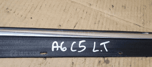 Listwa zgarniająca drzwi lewy tył Audi A6 C5 4B0853763J 7