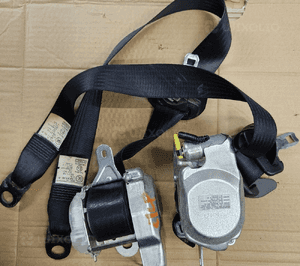 Toyota Aygo Citroen C1 pas bezpieczenstwa przod prawy lewy  053774 4