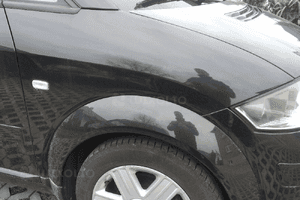 Audi A2 błotnik przód przedni  lewy  LZ9W 2