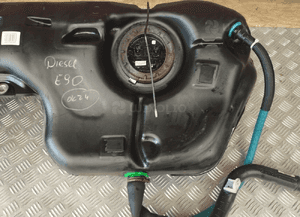 Bmw E90 E91 E92 zbiornik bak paliwa diesel pompa paliwa pod webasto 5