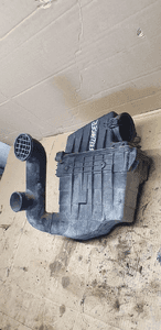 Obudowa filtra powietrza Land Rover Freelander 2.0 D 2