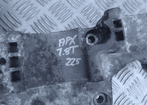 ŁAPA Z POMPĄ WSPOMAGANIA   AUDI APX 1.8 T 2