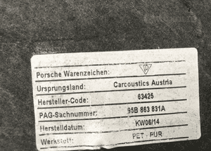 Wygłuszenie maski Porsche Macan 95B863831A 9