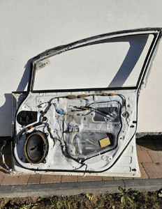 Toyota Prius III 09-15 drzwi prawe przednie 070 5