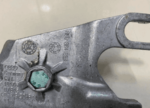 AUDI A4 B6 B7 MOCOWANIE PODŁOKIETNIKA 8E0864283 3