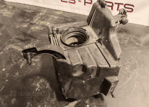 Obudowa filtra powietrza Ford OE 7M51-9600-BF 4