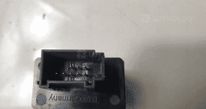 A4 B6 B7 przycisk przełącznik alarmu 8E2962109 3