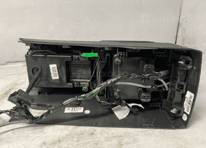 Volvo V60 i / S60 ii / XC60 i - tunel podłokietnik cupholder - 30755596 9