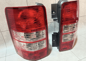 Jeep cherokee kk lampy tył eu oryginał idealne 2