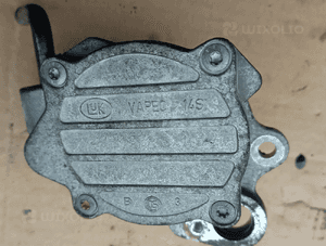 Toyota Yaris II 1.4 D4D vacum vacu pompa próżniowa 1