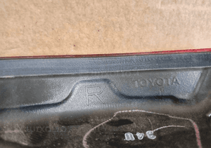 Lampa prawa tylna prawy tył toyota camry ix led ciemna 18- 3
