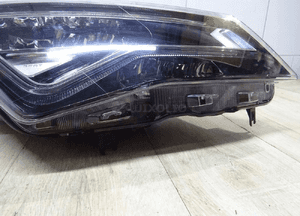 Lampa seat ateca full led 576941008D prawa 7
