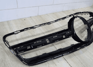 Mrcedes amg 63 W218 grill A2188851023 2