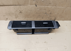Kratka nawiewu powietrza środkowa Audi A6 C5 4B1820951 4B1820951C 3