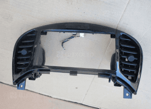 Kratka nawiewu środkowa obudowa radia nissan juke F15 1