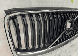 Grill atrapa chłodnicy volvo XC60 lift 32291019 idealna 2