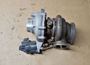 Turbina turbosprężarka Turbo BMW M5 G30 F90 4.4 7852373 3