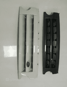 LAND ROVER DISCOVERY 3 III L319 grill ATRAPA 4