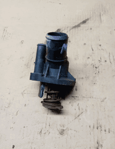 Obudowa termostatu termostat Ford Mondeo MK3 2.0 16V 1S7G-8575-AG 3