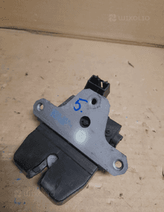 ZAMEK KLAPY TYŁ + RYGIEL VOLVO nr 8M51-R442A66-EA / 3M51R404B12 2