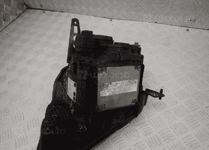 Lampa prawy przód xenon renault modus 8200301853/B 4