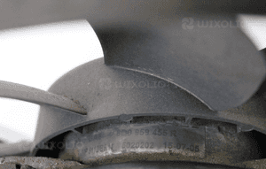Pas przedni wentylatory audi A8 D2 4D0121308 1999 6
